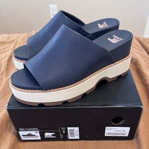 Sorel Women's Navy and Cream Platform Mules